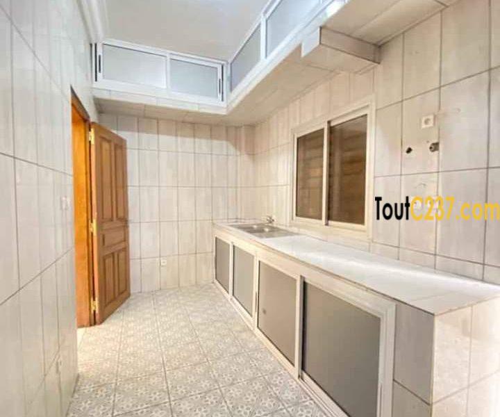 Appartement à louer à Logbessou, Douala