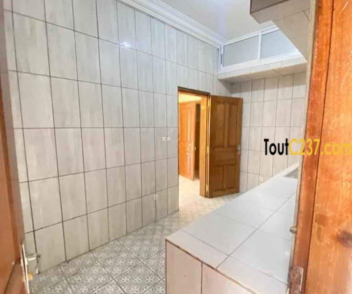 Appartement à louer à Logbessou, Douala