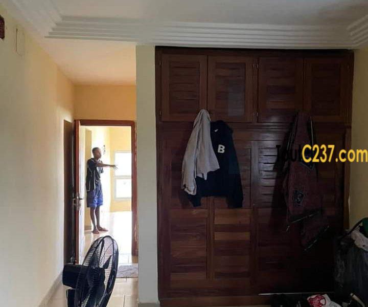 Maison en duplex à vendre à Yassa