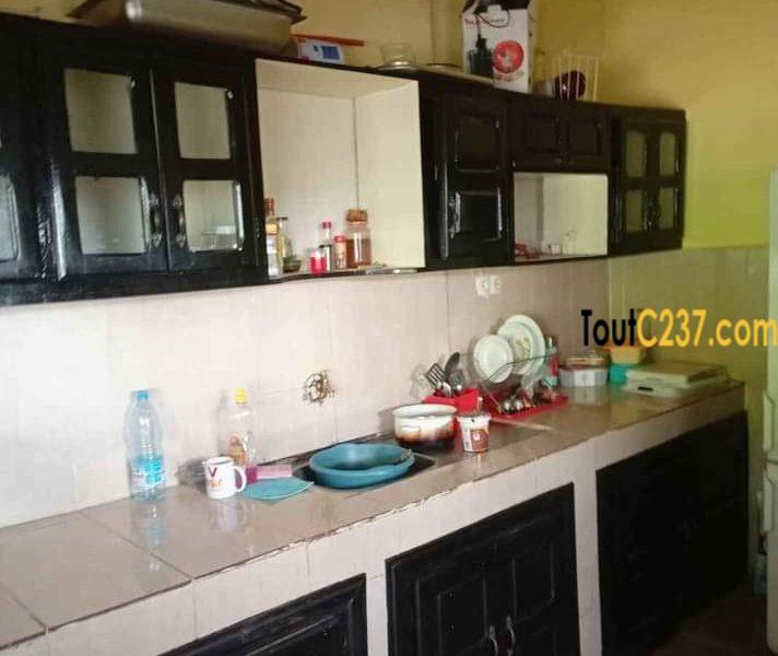 Maison en villa à louer a Deido