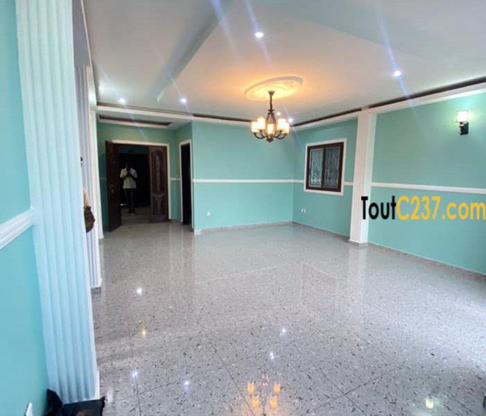 Appartement à louer à Logbessou Douala