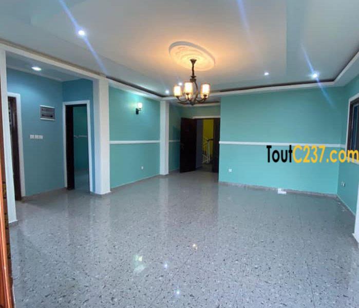 Appartement à louer à Logbessou Douala