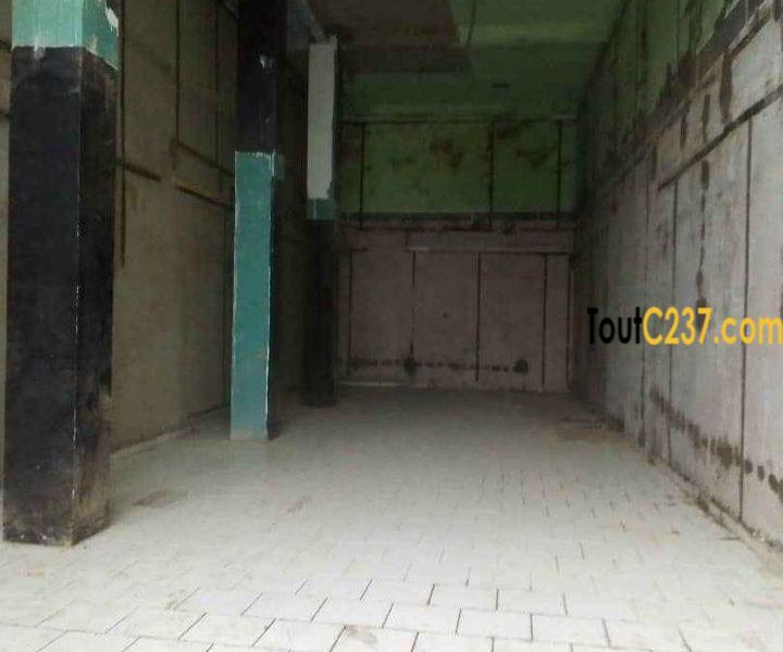 Boutique à louer à Bonamoussadi