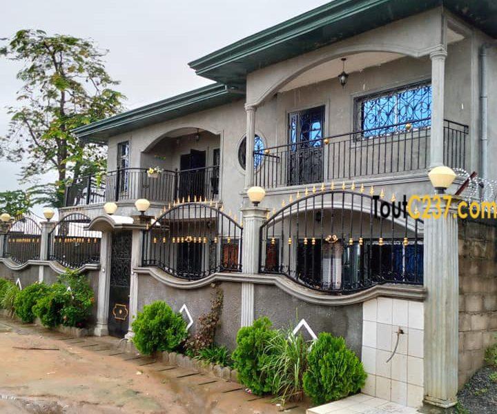 Immeuble à vendre à Yassa, Douala