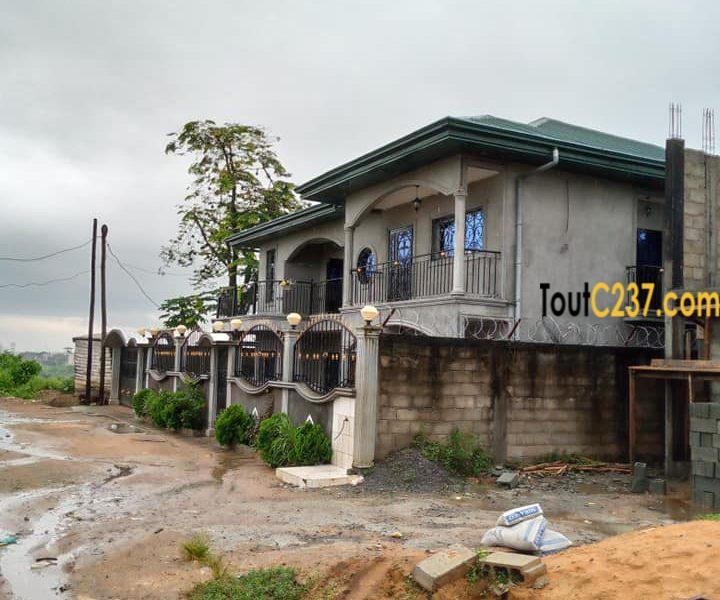 Immeuble à vendre à Yassa, Douala