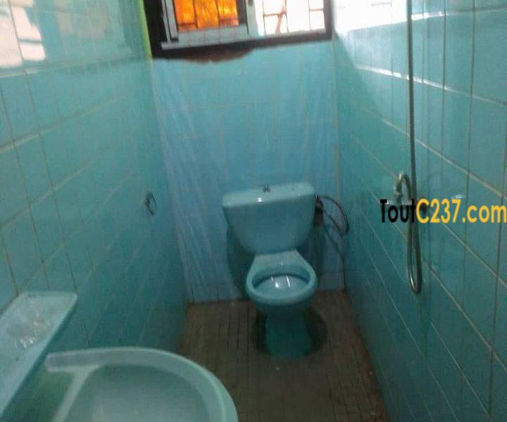 Maison en villa à louer à Logpom, Douala