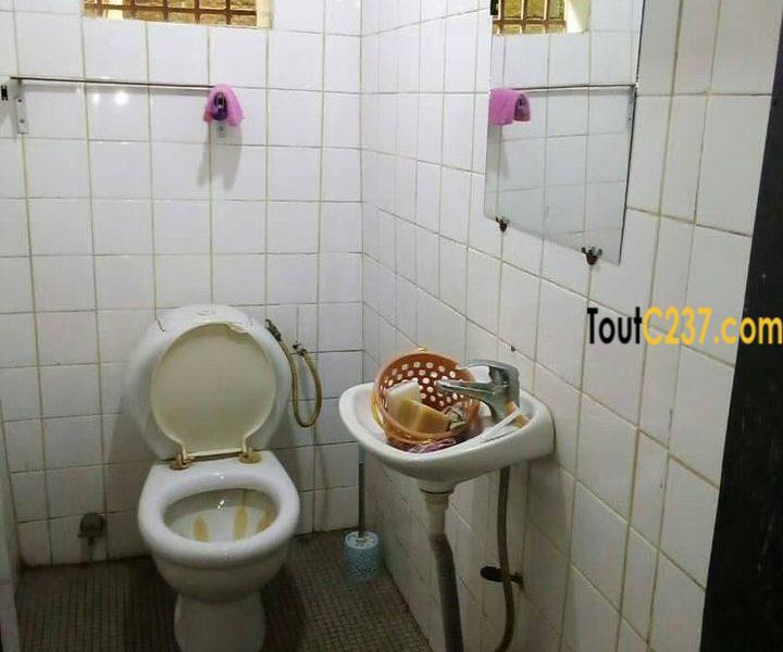 Maison duplex à vendre à Pk12, Douala