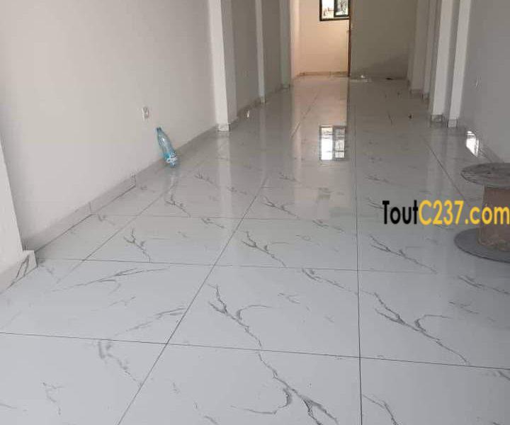 Boutique à louer à Bonapriso Douala