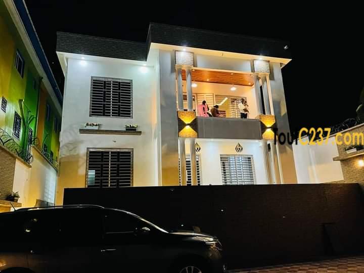 Duplex neuf à vendre à Yassa Douala