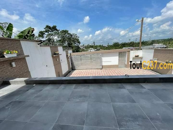 Duplex neuf à vendre à Yassa Douala