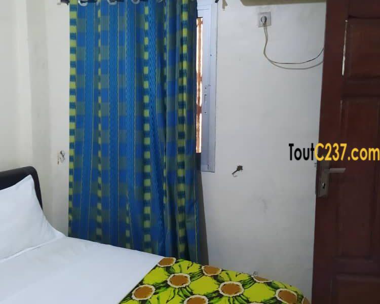 Studio Moderne à louer à Bonapriso