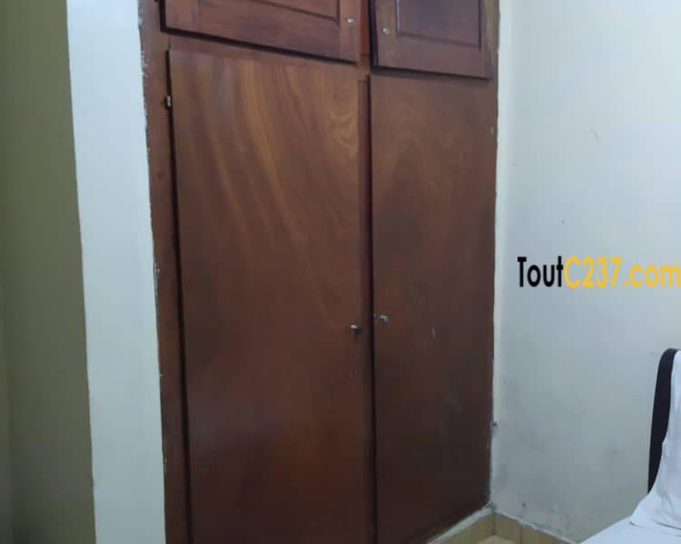 Studio Moderne à louer à Bonapriso