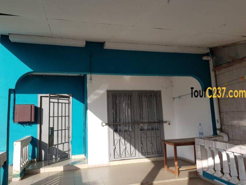 Maison en villa a louer à Makepe Douala