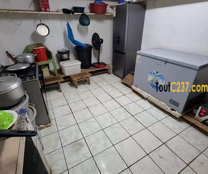 Fonds de commerce restaurant à vendre a Akwa