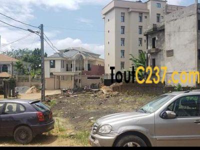 Spécial : Terrain a vendre à Makepe Douala