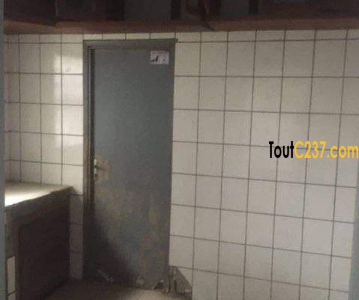Maison en villa a vendre à Bonamoussadi