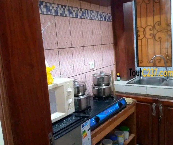 Studio Moderne à louer à Makepe