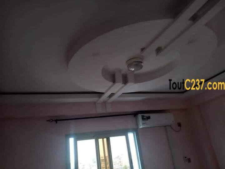 Appartement à louer à Bonapriso