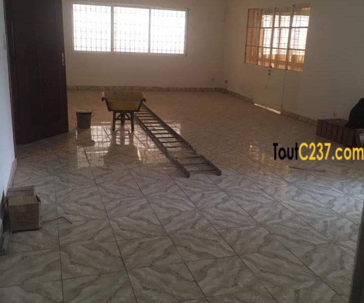 Maison a louer à Bonapriso Douala