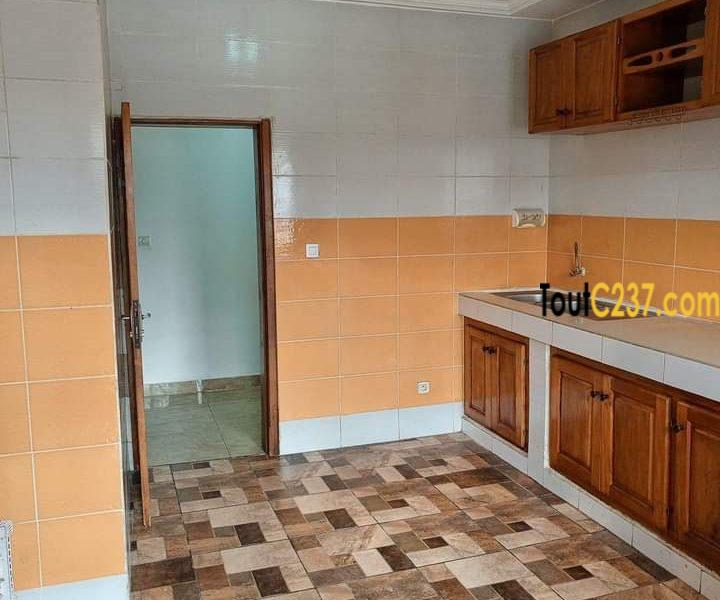 Appartement à louer à Logpom Douala