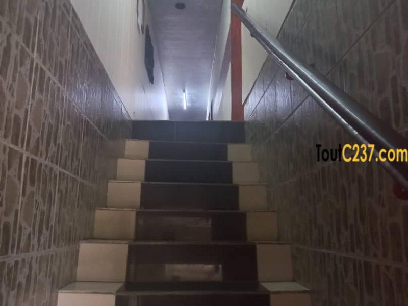 Bureau à louer à Bonapriso, Douala