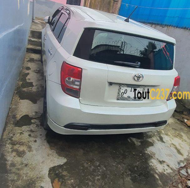 Toyota ZSP110 à vendre a Logbaba douala