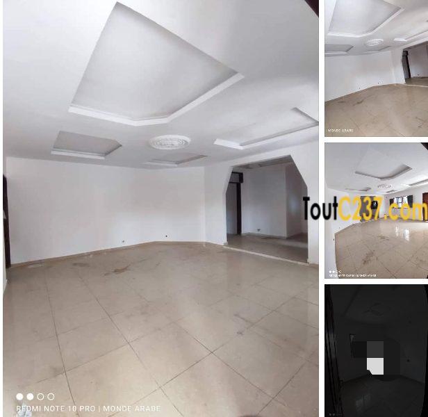 Maison à louer à Kotto Douala