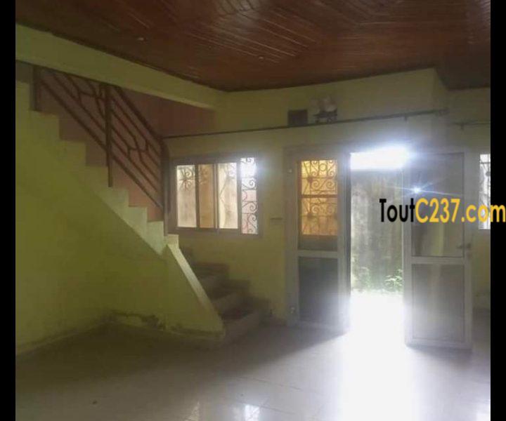 Maison en duplex à vendre à Yassa Chirac