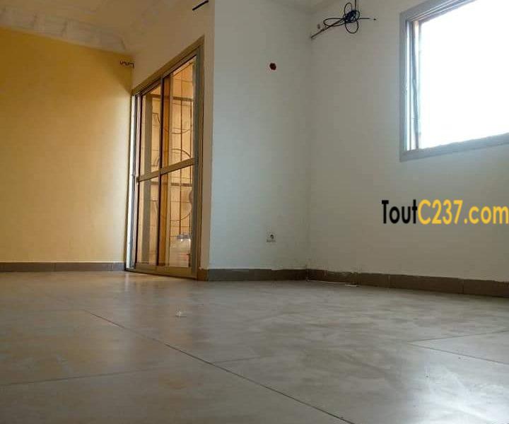 Appartement à louer à Bessengue Douala