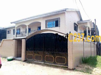 Maison en duplex à louer à Cité des Palmiers