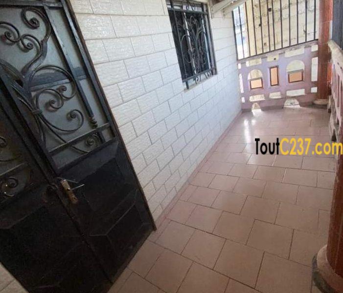 Maison en duplex à vendre à Kotto