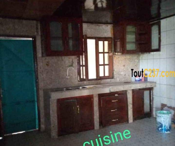 Maison en villa à louer à Logpom