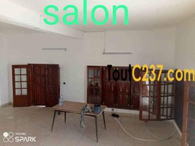 Maison en villa à louer à Logpom