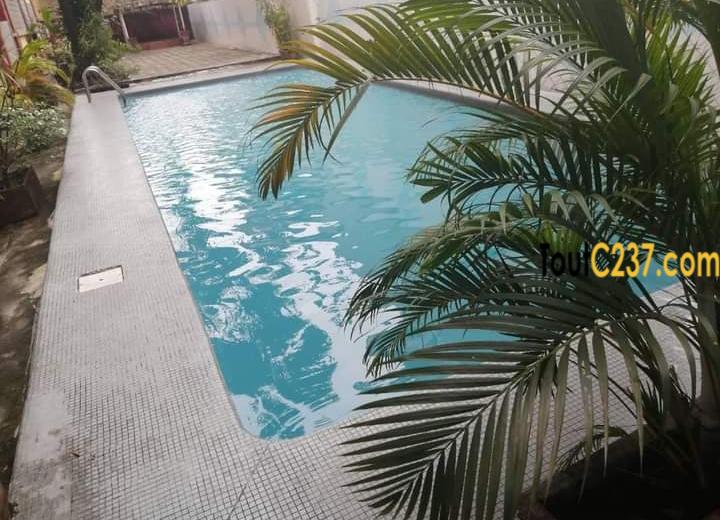 Studio meublé à louer à Bonanjo Douala