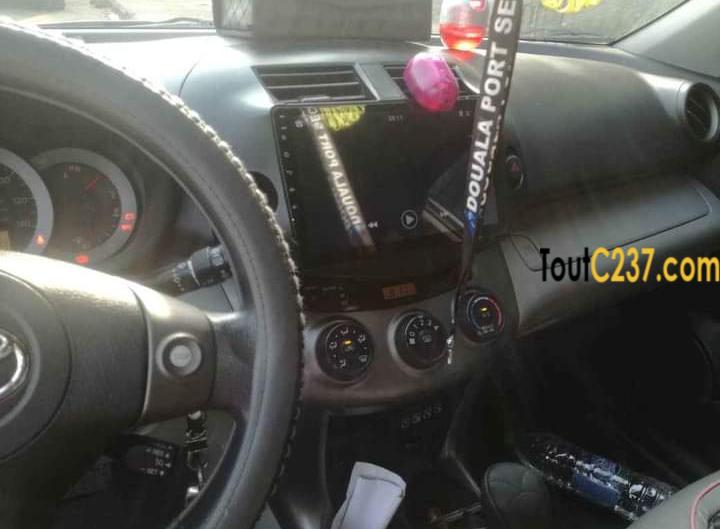 Toyota Rav4 à vendre à Douala