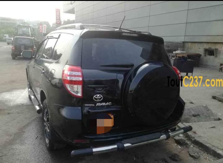Toyota Rav4 à vendre à Douala