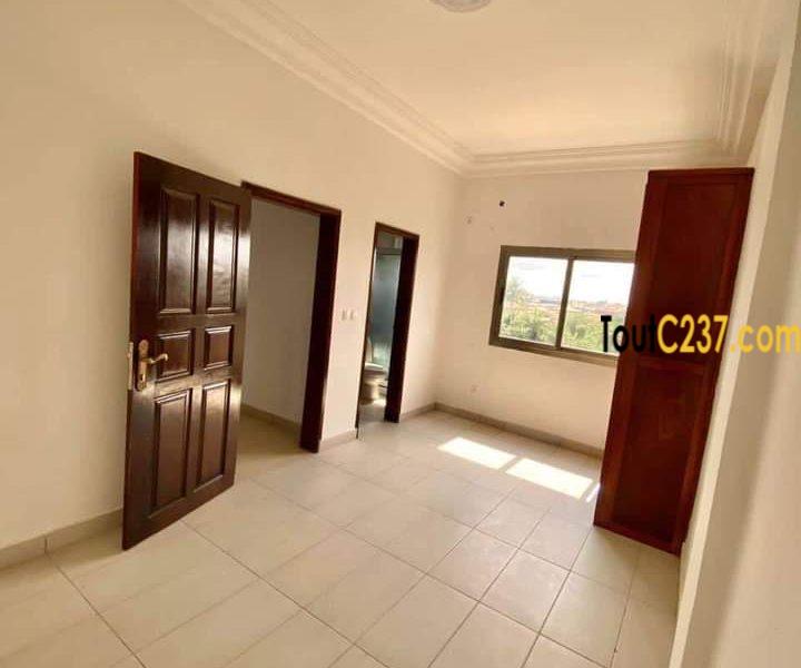 Appartement à louer à Bonamoussadi Douala