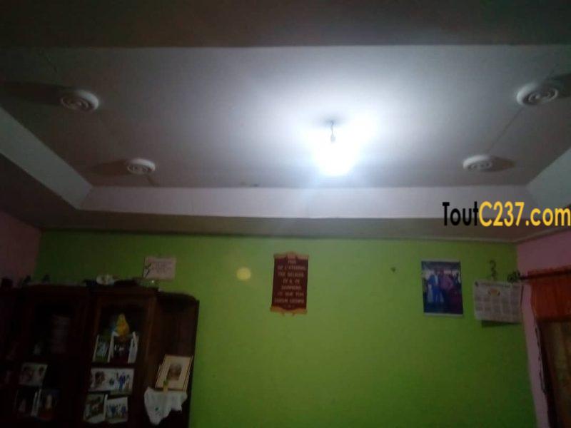 Maison à vendre à Pk12 Douala