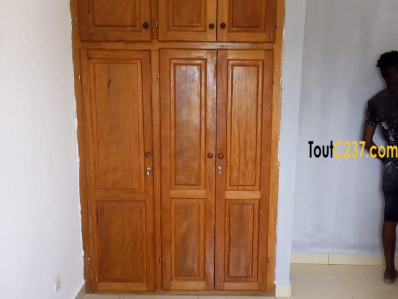 Studio moderne à louer à Logpom