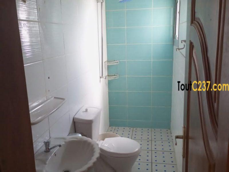 Studio moderne à louer à Logpom