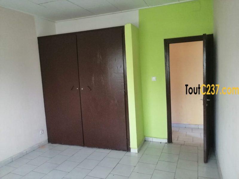 Duplex à louer à Bonaberi Douala