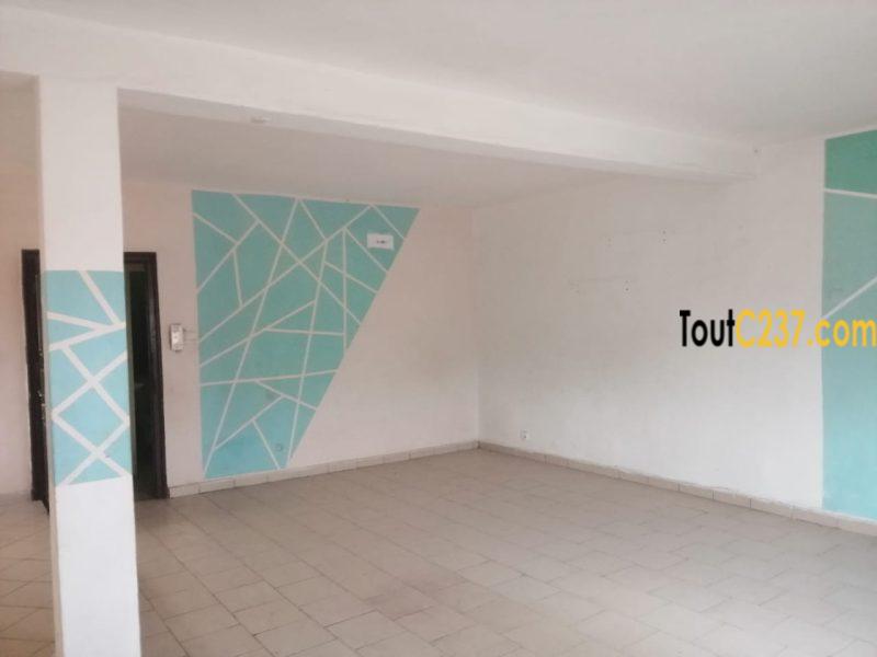 Duplex à louer à Bonaberi Douala