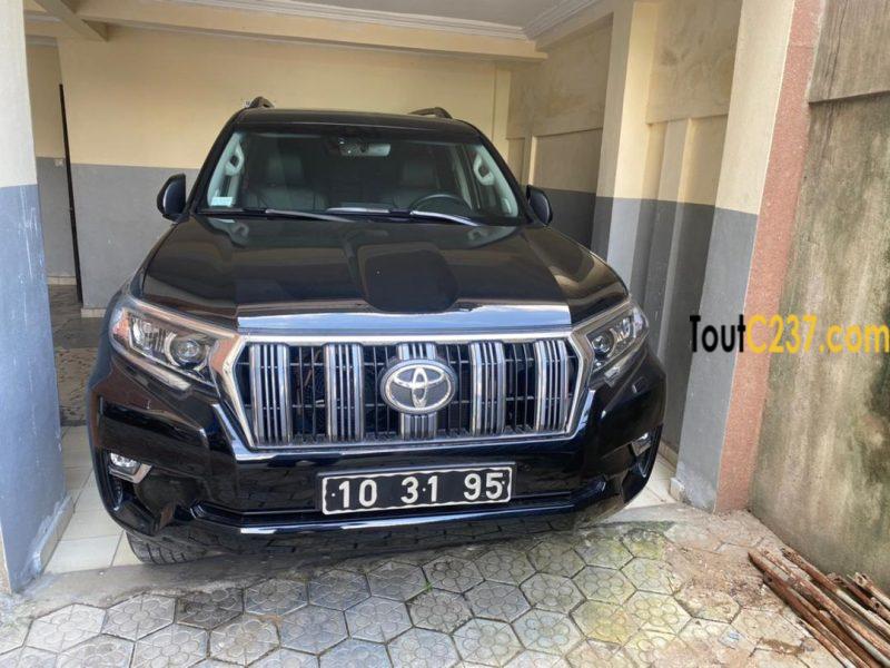 Prado VX à vendre à Douala