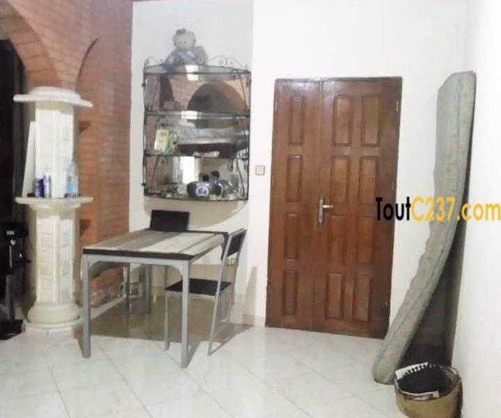 Maison en duplex à vendre à Kotto