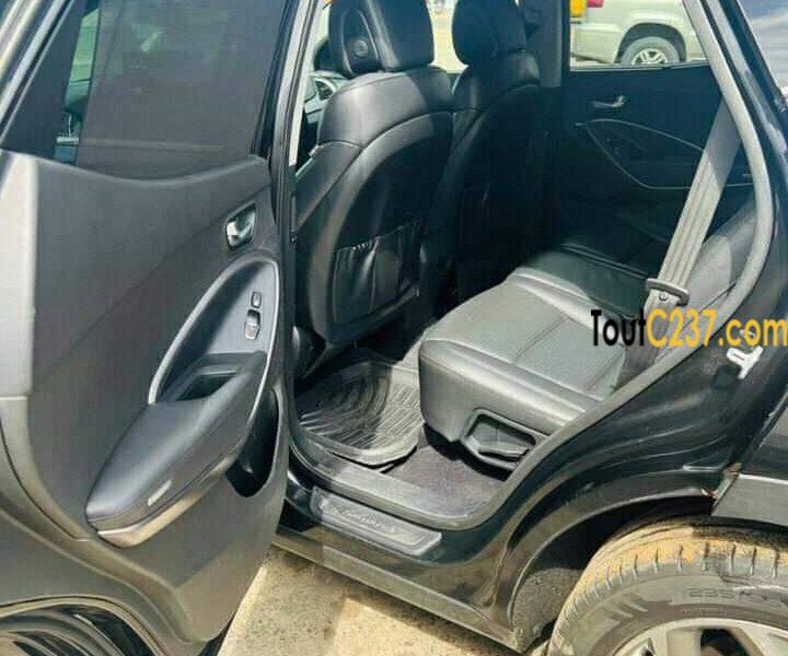 Hyundai Santa Fe à vendre à Douala