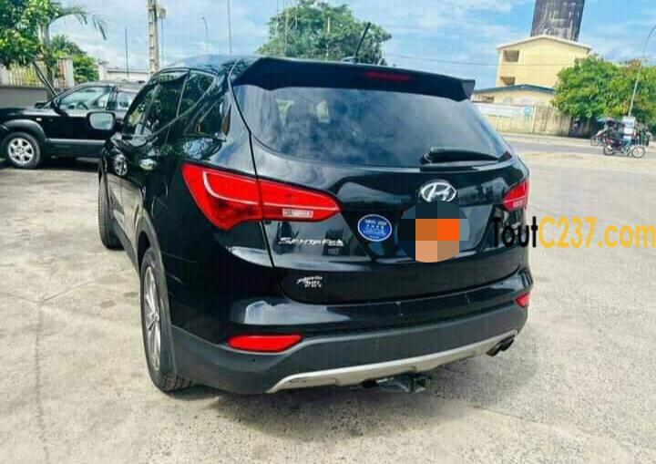 Hyundai Santa Fe à vendre à Douala