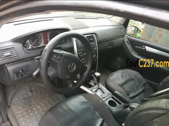 Mercedes B180 à vendre à Douala