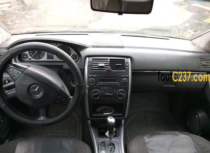 Mercedes B180 à vendre à Douala