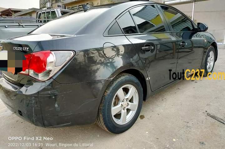 Chevrolet Cruze à vendre à Douala