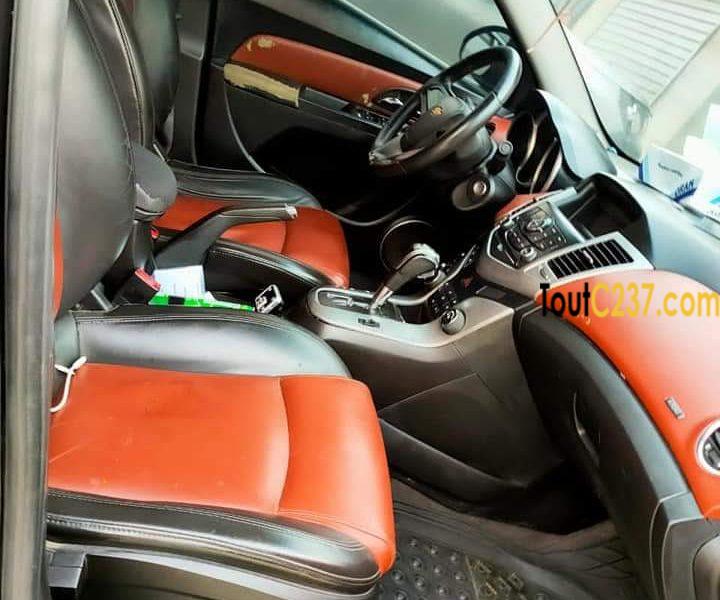 Chevrolet Cruze à vendre à Douala